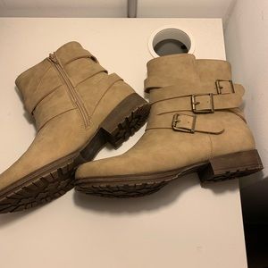 Tan boot, justFab